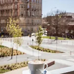 Old Town 5 Min Free Parking & Breakfast Balcony - Grey Harmony By Uniquerent