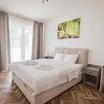 Grey Harmony - Po Prostu W Centrum Wrocławia 5 Min Od Rynku By Uniquerent *