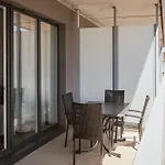 Old Town 5 Min Free Parking & Breakfast Balcony - Grey Harmony By Uniquerent