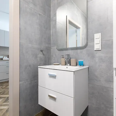 Grey Harmony By Uniquerent Lejlighed *