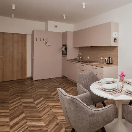 Grey Harmony - Po Prostu W Centrum Wroclawia 5 Min Od Rynku By Uniquerent Appartement