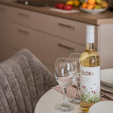 Grey Harmony - Po Prostu W Centrum Wroclawia 5 Min Od Rynku By Uniquerent Appartement